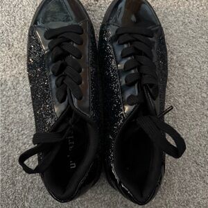 NWT Uubaris Black Glitter Women's Sneakers